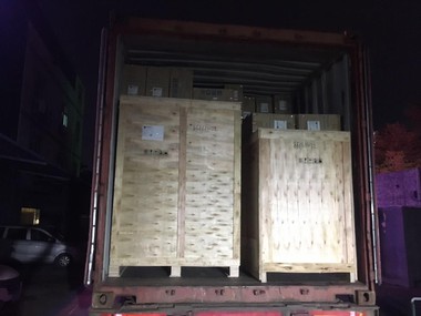 जीएस ऑटोमैटिक एक्स-रे बैगेज स्कैनर और कैमरून भेजे गए मेटल डिटेक्टर से चलते हैं